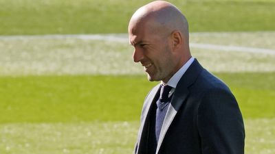 Zidane: "Para la gente que le gusta el fútbol ver a Karim es un lujo"