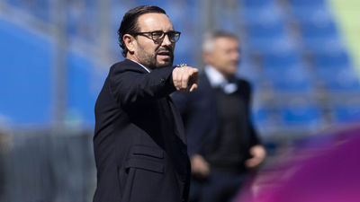 Bordalás y Escriba se enzarzan en la sala de prensa