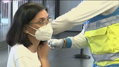 Se reanuda la vacuna AstraZeneca: ¿Qué opinan los vacunados?