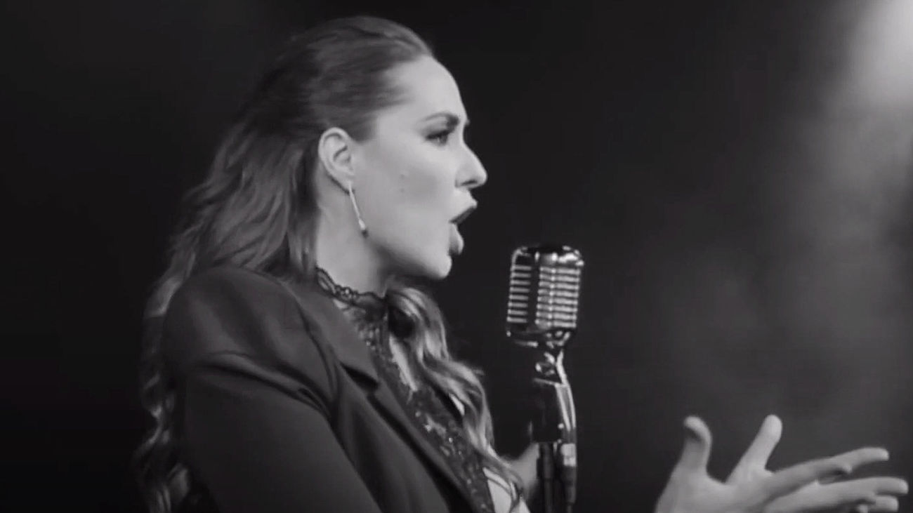 Rosario Mohedano nos presenta ‘Me conformo’, un adelanto de su nuevo disco