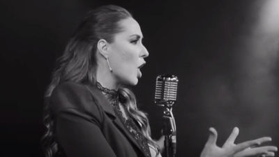 Rosario Mohedano nos presenta ‘Me conformo’, un adelanto de su nuevo disco