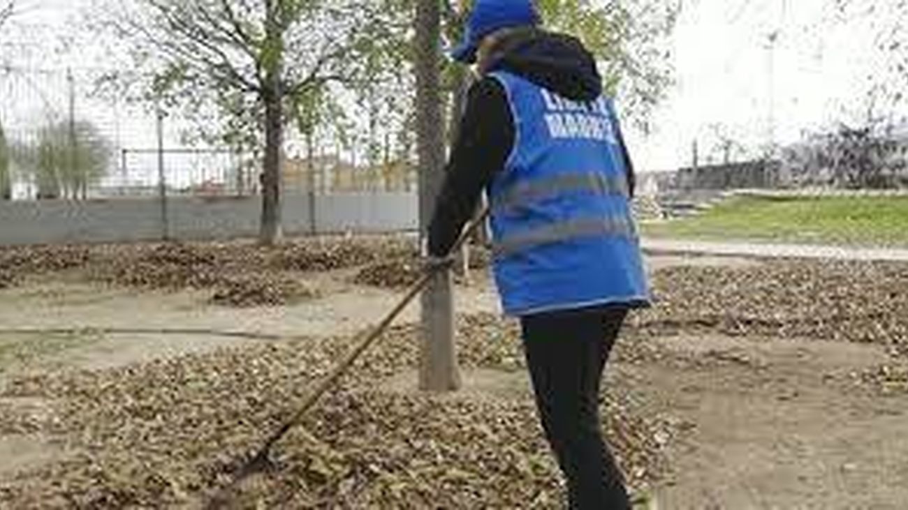 1.300 madrileños conmutaron multas por labores de limpieza en 2020