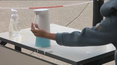 Las lesiones en las manos de los niños se multiplican por diez por el uso del gel hidroalcohólico