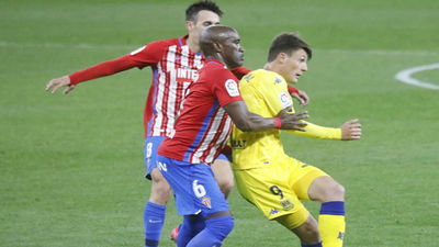 0-0. El Alcorcón echa mano de Dani Jiménez para empatar ante el Sporting
