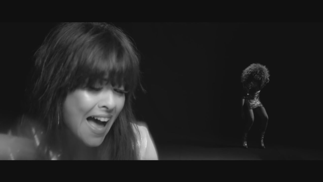 'La vida es otra cosa', Vanesa Martín colabora con Rosario Flores