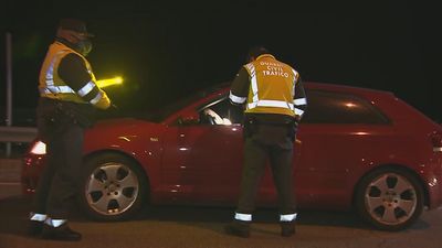 Controles de tráfico en las salidas de Madrid para vigilar el cierre perimetral
