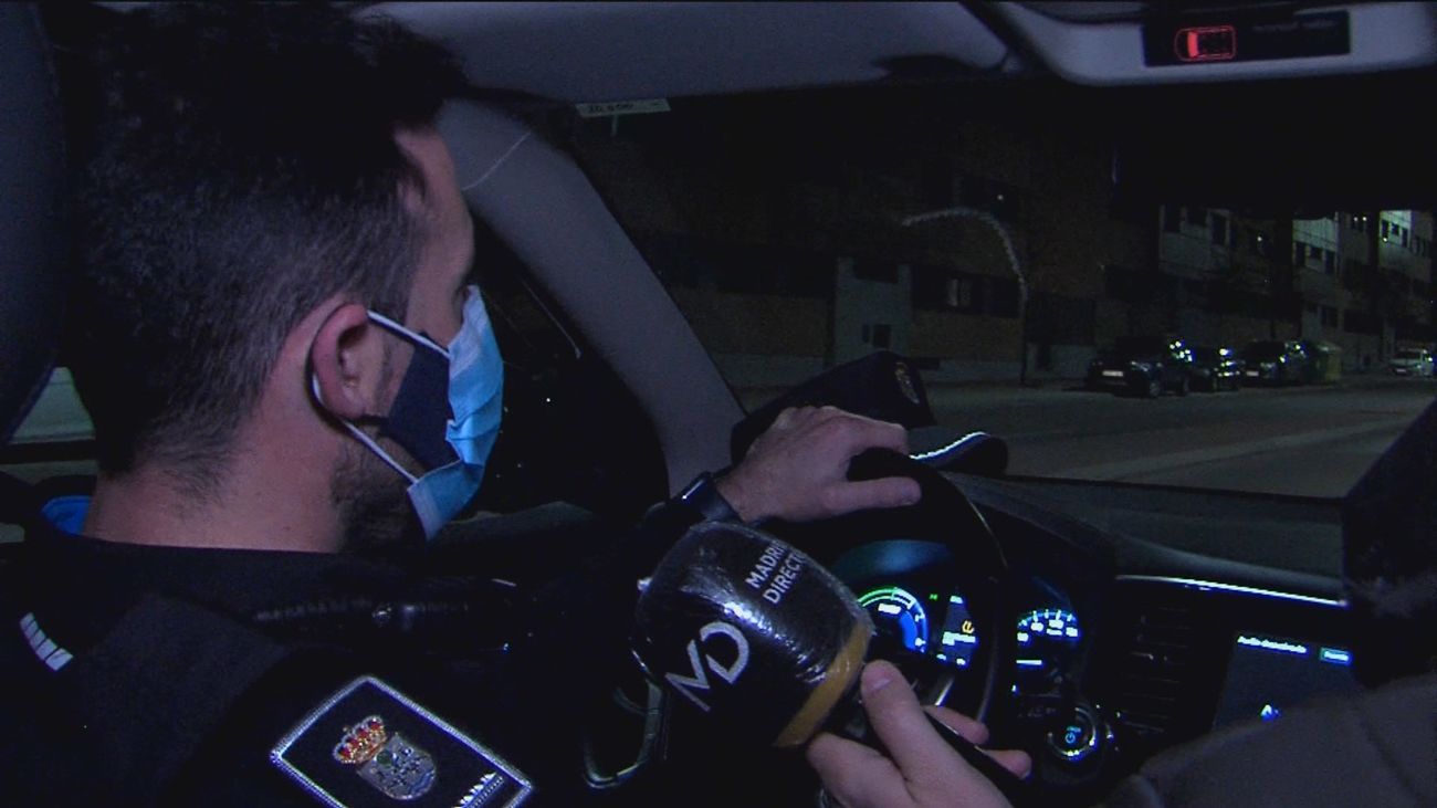 Un grupo de jóvenes hace botellón infringiendo varias normas