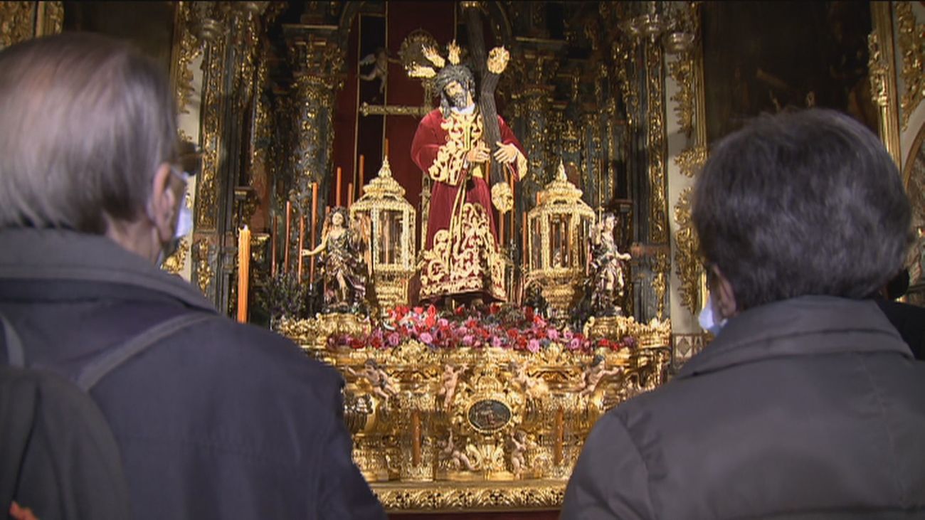 Visita a los templos, la otra Semana Santa de Madrid en plena pandemia