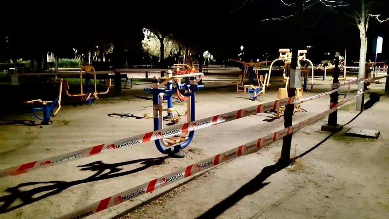 Los vecinos de Guadarrama recogen firmas para que reabran los parques infantiles