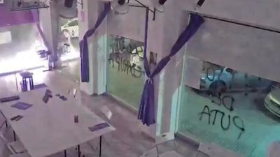 Iglesias denuncia un ataque con explosivos "de la ultraderecha" a una sede de Podemos