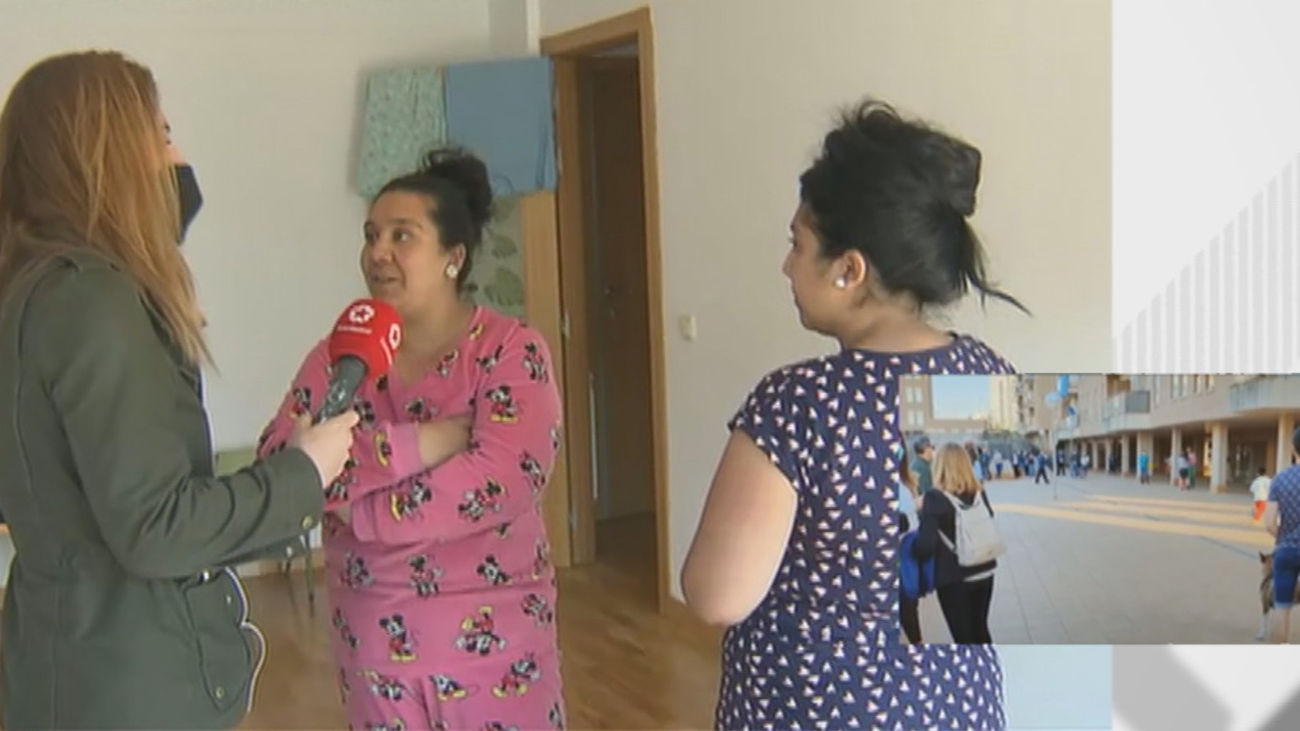 Los okupas de Arganda frente a las caceroladas de los vecinos: “Se van a cansar porque no me voy a la calle”