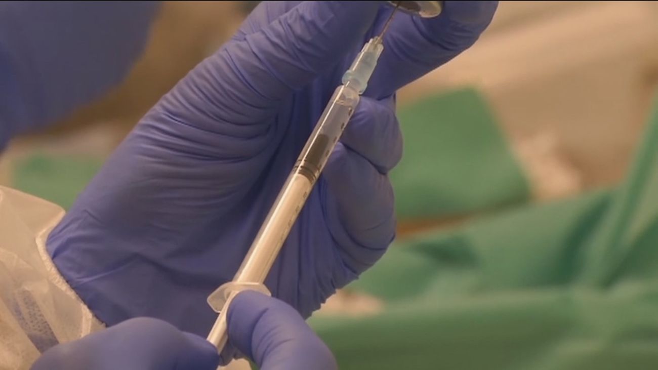 Ingresada en Asturias una mujer con trombosis cerebral tras recibir la vacuna de AstraZeneca