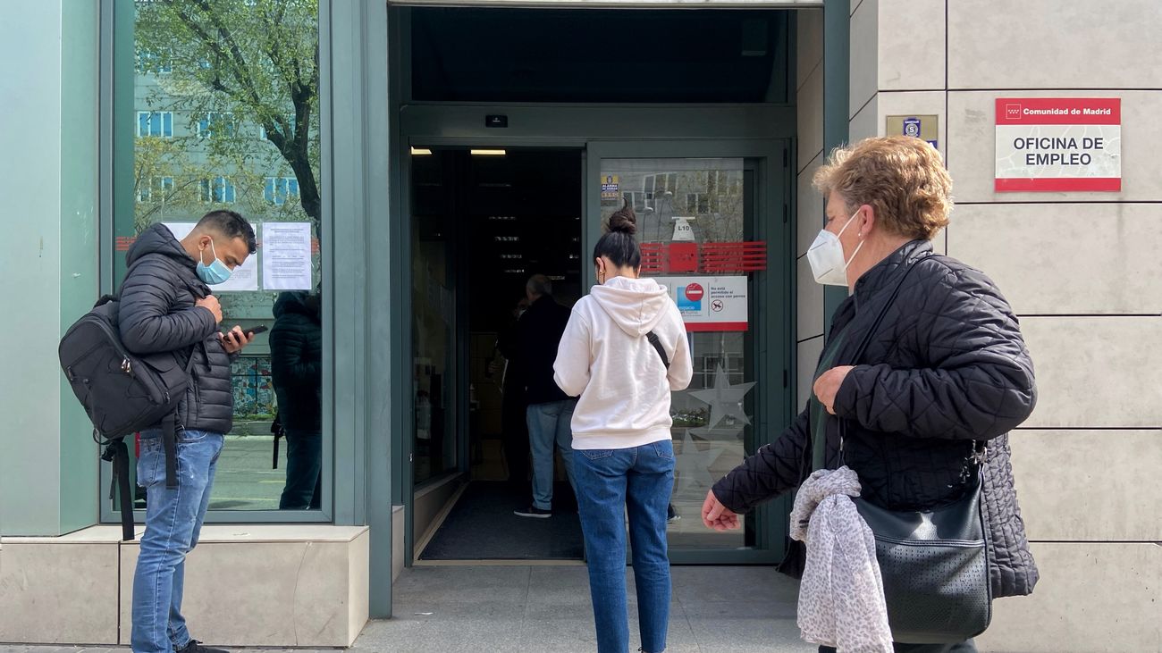 Marzo cerrará un primer trimestre con cifras de empleo "nada buenas", según Calviño