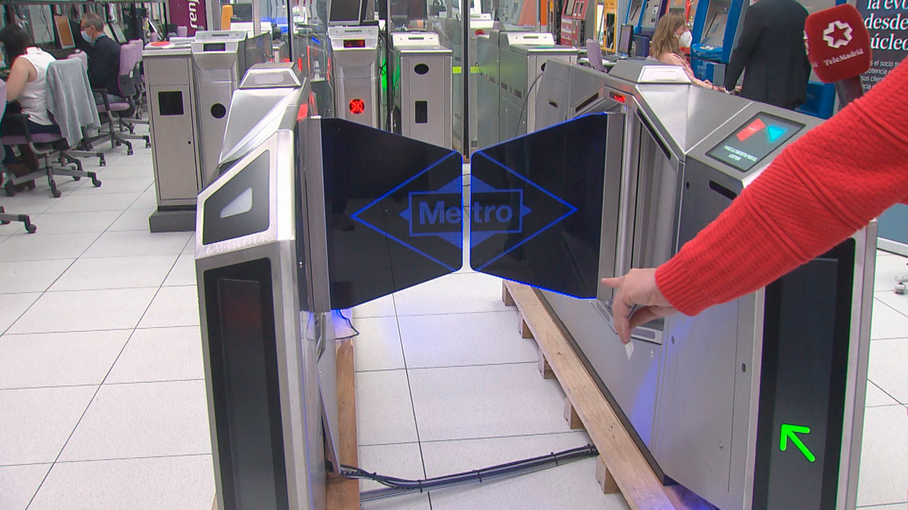 Los nuevos tornos de Metro de Madrid, ergonómicos y vanguardistas, se estrenarán en la estación de Gran Vía