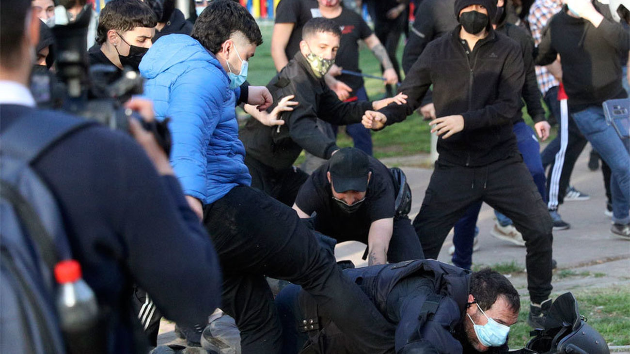 Cargos de Unidas Podemos acusan a Vox de "provocar" violencia en Vallecas