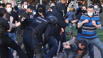 Altercados en Vallecas por el mitin de Vox