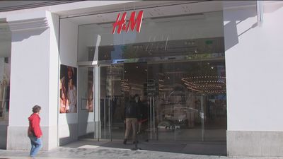 Convocados tres días más de huelga en H&M tras el seguimiento "masivo" en el inicio de rebajas