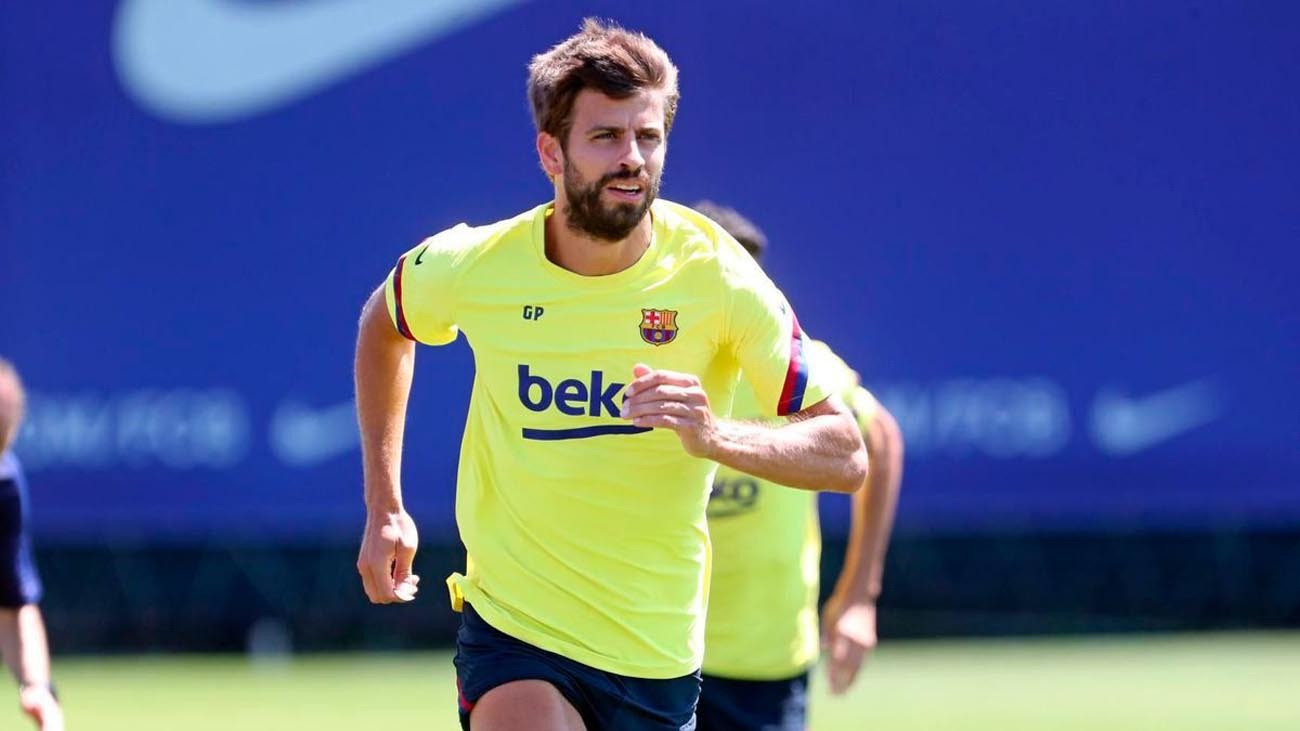 Piqué acelera para el clásico