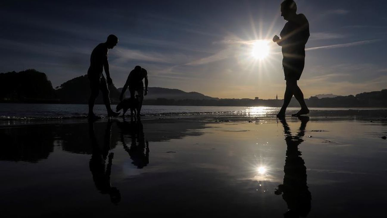 Mascarillas en la playa o en el campo: ¿cuándo hay que usarlas?
