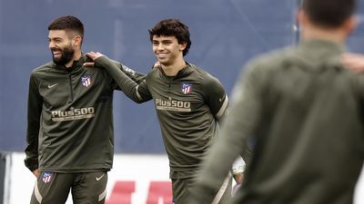 El examen definitivo de Joao Félix sin Suárez, Llorente, Vitolo y Dembélé