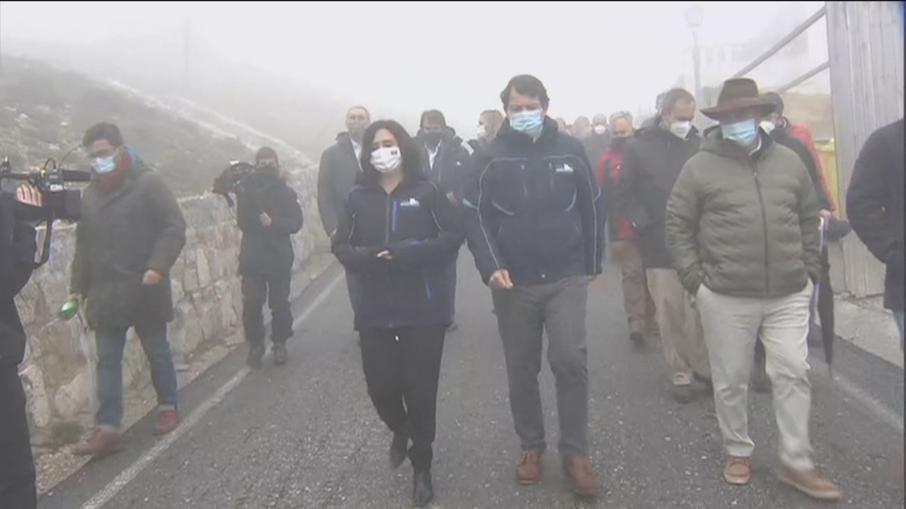 Ayuso y Mañueco piden a Sánchez que rectifique el “injusto y arbitrario” cierre de Navacerrada