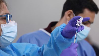 Los madrileños podrán elegir el día y hora en que reciben la vacuna a partir de mayo