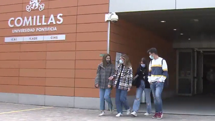 Primeras elecciones para muchos jóvenes de Madrid y con la pandemia en mente