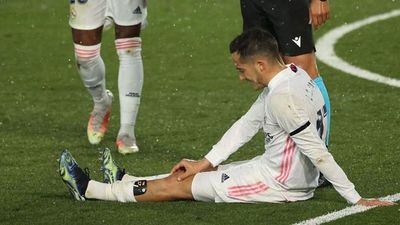 Lucas Vázquez dice adiós a la temporada; Valverde seria duda para Anfield