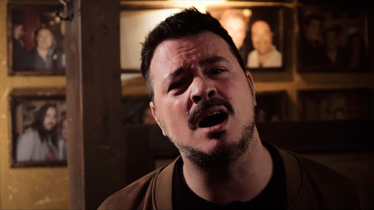 Miguel Tena celebra sus 10 años en la música con nuevo álbum, ‘Canciones para el recuerdo’