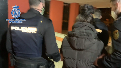 Tres detenidos por la muerte de un hombre en enero en la calle Alhambra, en Latina