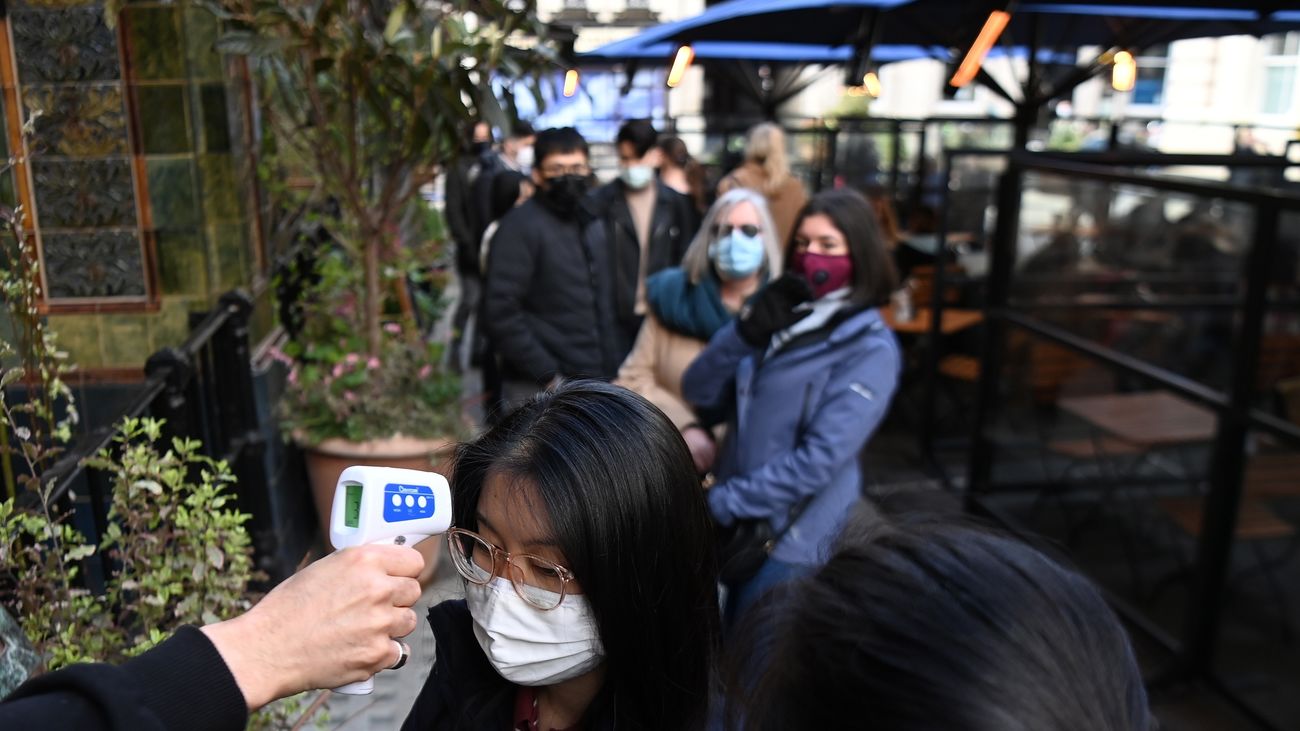 Reino Unido alcanza la inmunidad de rebaño, ¿cuándo llegará a España?