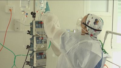 La intención de Madrid de vacunar con Janssen esta semana queda a la espera