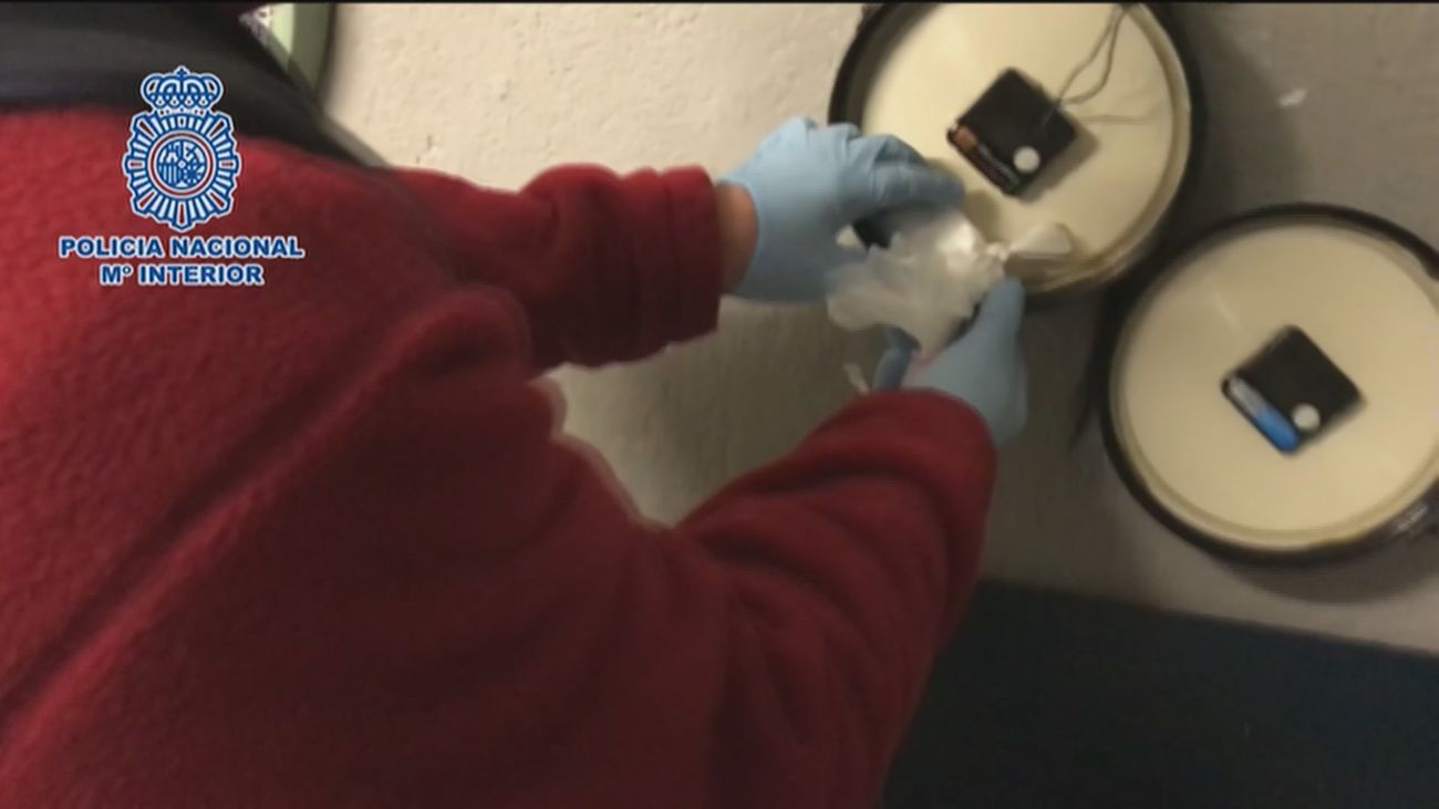 Tres detenidos por vender cocaína en un bar y una peluquería del Barrio del Pilar