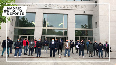 El Ayuntamiento de Leganés recibe al Baloncesto Leganés tras su brillante ascenso