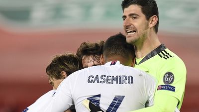 0-0. El Real Madrid resiste en Anfield y avanza a semifinales