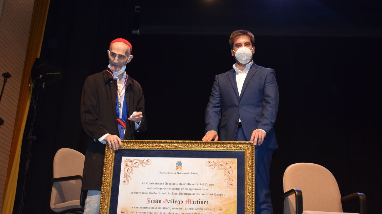 Justo Gallego, autor de la catedral de Mejorada del Campo, Hijo Predilecto de la localidad