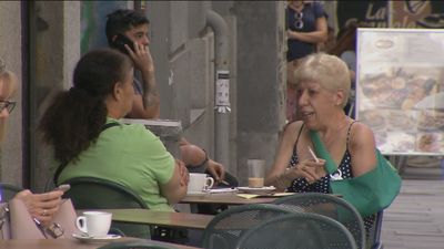 El Ministerio de Sanidad quiere prohibir fumar en terrazas abiertas de hostelería