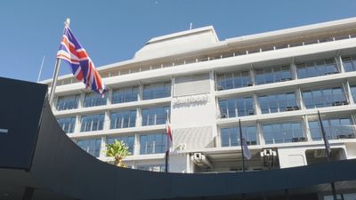 Lujoso yate convertido en hotel en Gibraltar
