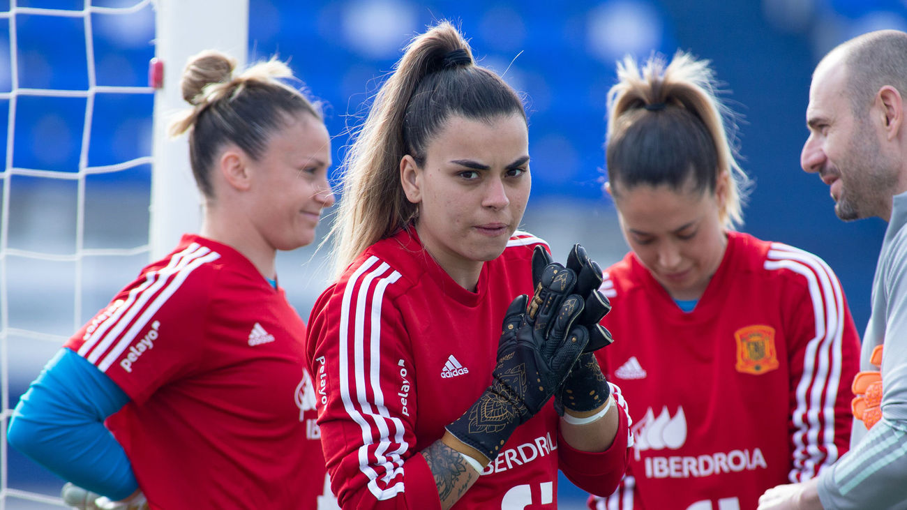 'Ellas' y la discriminación del fútbol femenino