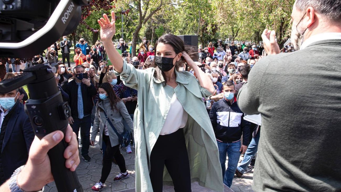 Monasterio propone que la Comunidad cubra el coste de la baja por maternidad a empresarios