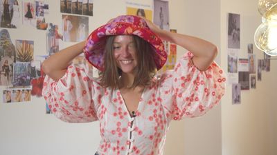 Ropa sostenible hecha con naranja, leche y aguacate