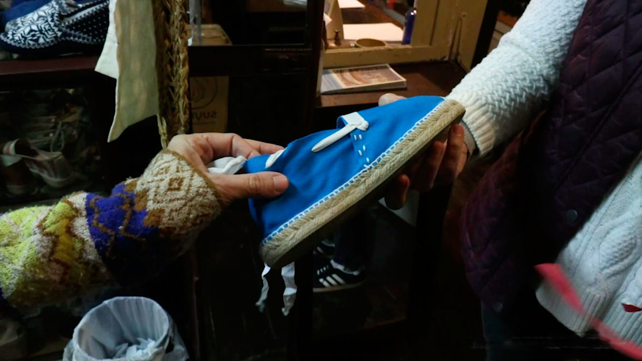 Así es 'Pelotari', la alpargata que patentó un madrileño