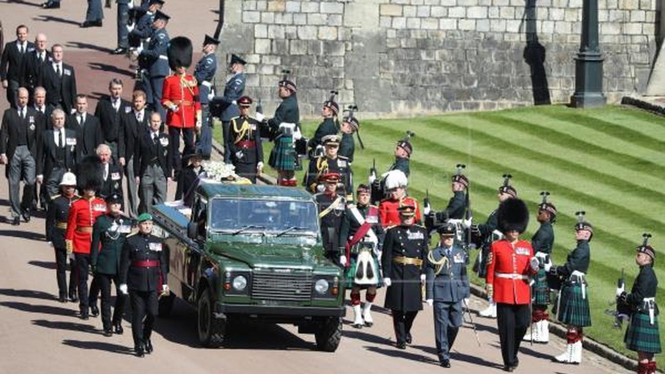 Un funeral íntimo y militar para despedir a Felipe de Edimburgo