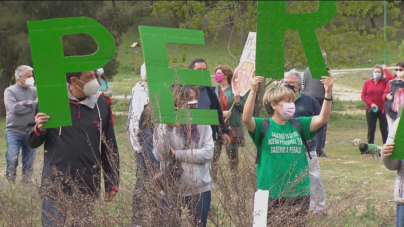 Los vecinos de Perales del Río están hartos de los malos olores por los vertidos al arroyo de la Abulera