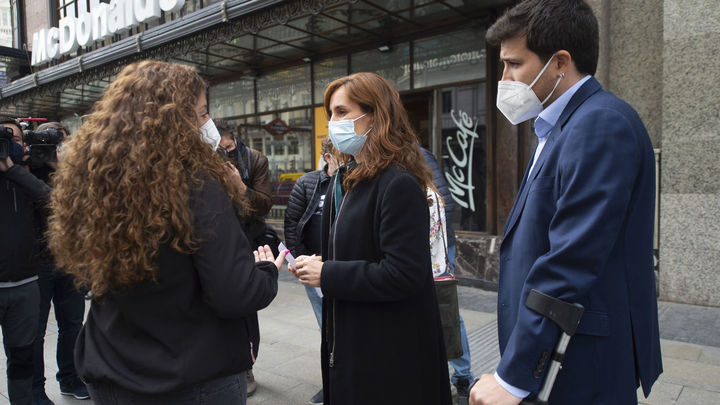 Mónica García, candidata de Más Madrid a la presidencia de la Comunidad de Madrid, tras reunirse con los trabajadores de Metro / EUROPA PRESS
