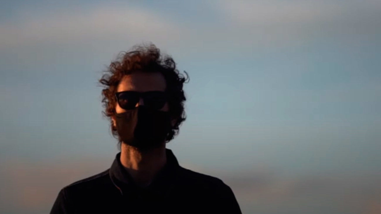 'Llueve', el rock independiente y sin corsés de Rodrigo Mercado