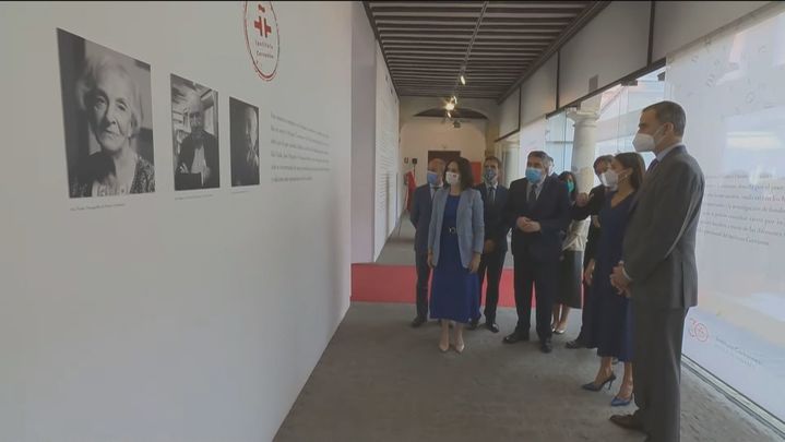 Visita a la exposición en el Colegio del Rey / REDACCIÓN