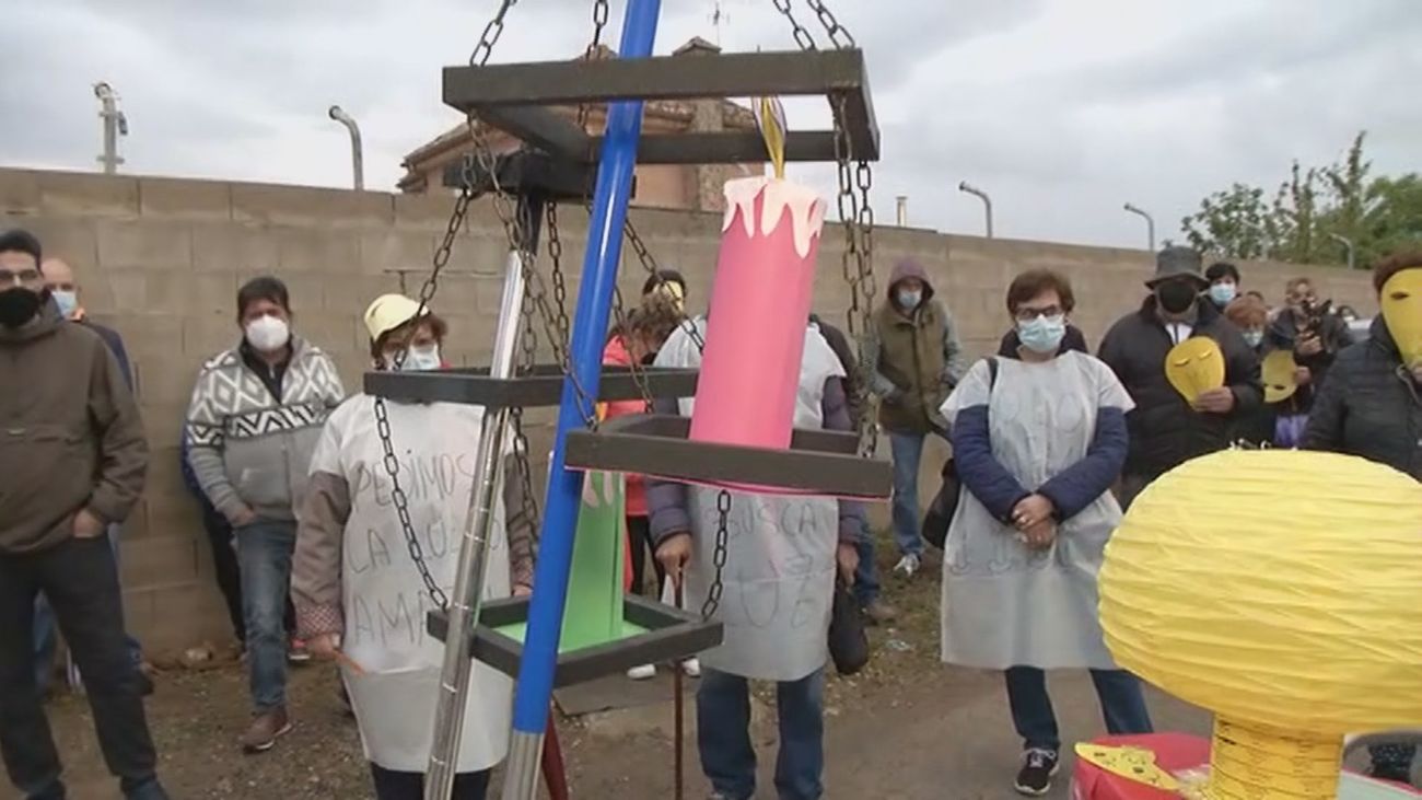 Los vecinos de 3 urbanizaciones de Mejorada del Campo piden luz y agua para poder vivir