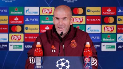 Zidane: "El árbitro hará su trabajo, si pensamos otra cosa la liamos"