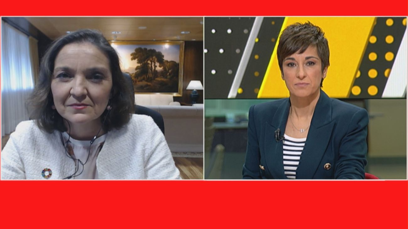 La ministra Reyes Maroto, tras recibir la carta con la navaja: “Esto es muy grave, hay que pararlo”